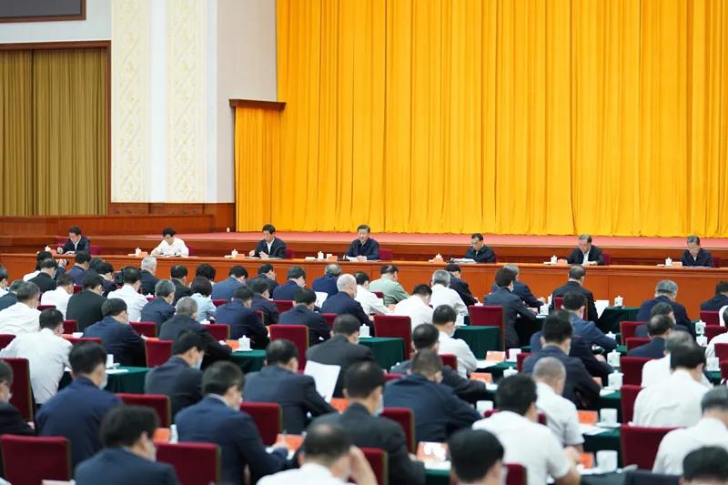 9月27日至28日，中央人才工作会议在北京召开。中共中央总书记、国家主席、中央军委主席习近平出席会议并发表重要讲话.jpg